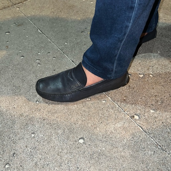 PRADA NAVY RIDERS. IN EXCELLENT CONDITION. WORN HANDFUL OF TIMES. - Picture 6 of 13